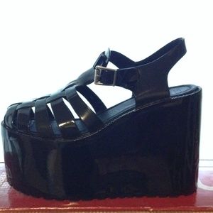 Unif Hella Jelly Black