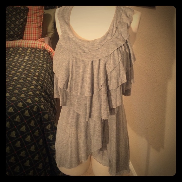 Romeo and Juliet Couture gray cotton top Size L