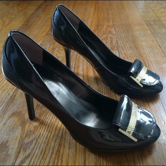 Tahari high heels brown patent leather- like new!