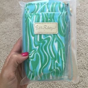 Lilly Pulitzer Smart Phone Wristlet