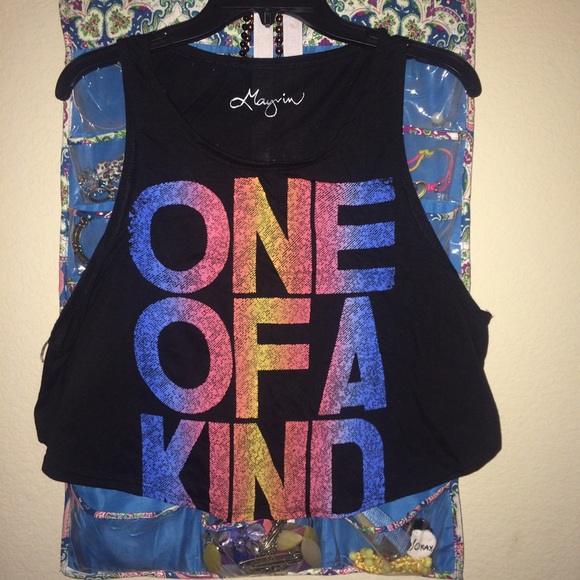 "One of a Kind" Cropped Muscle Tee - Picture 1 of 1