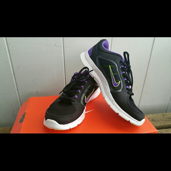 Nike women's flex trainer 4 in 7.5