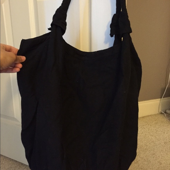 Black beach bag