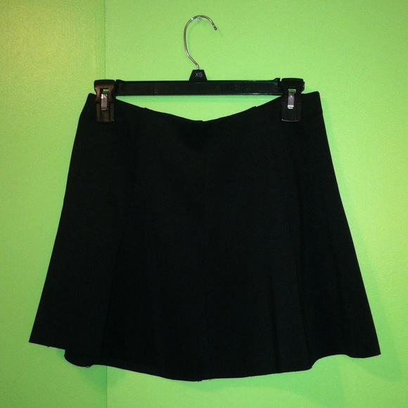 Black Skater Skirt!