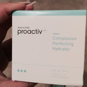 Proactive Plus Complexion Perfecting Hydrator