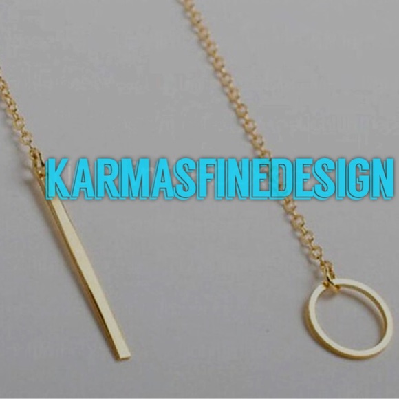 Gold Tone Metal Pendant Necklace - Picture 2 of 2