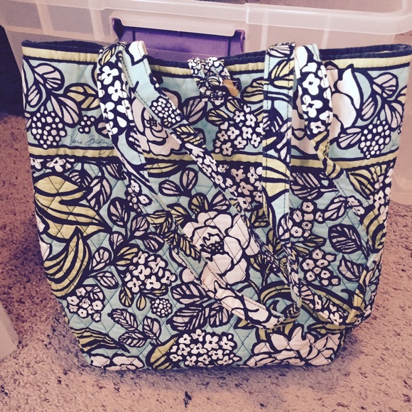 Verabradley tote bag