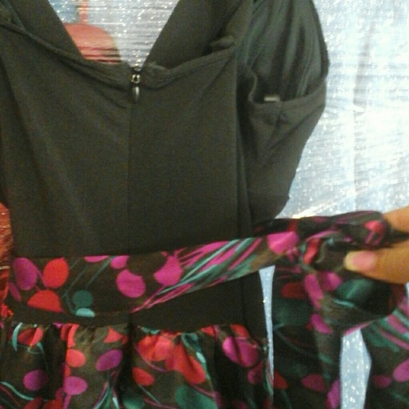 BLACK PRINT DRESS - Picture 4 of 4