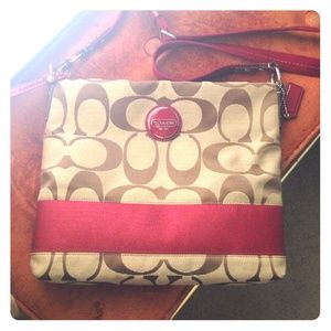 Amazing Coach cross body purse