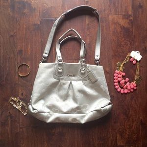 COACH ASHLEY BUTTERFLY SIGNATURE TOTE