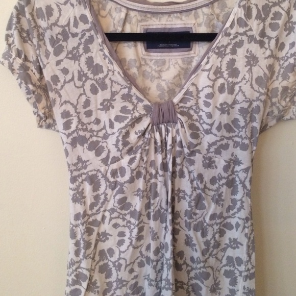 Floral top - Picture 2 of 2