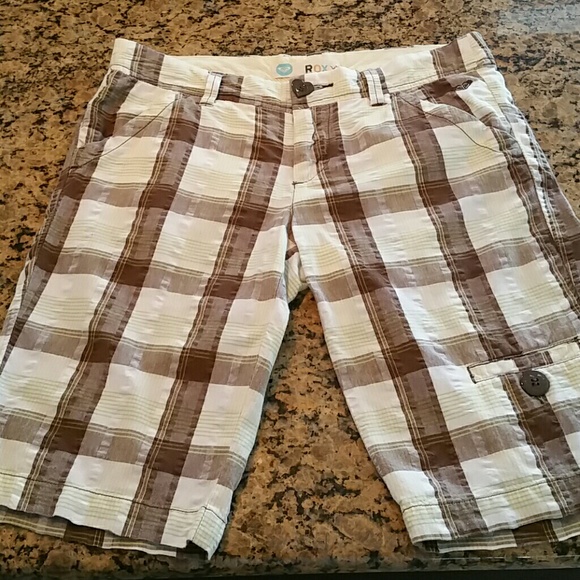 Sold in a bundle Roxy long plaid shorts - Picture 1 of 3