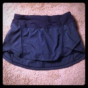 Lululemon black skirt