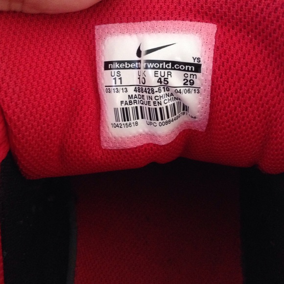 Nike - Picture 4 of 4