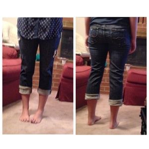 Distressed Capri jeans