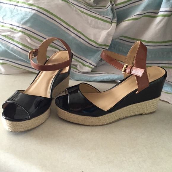 Lane Bryant Black and Tan Wedge - size 8W