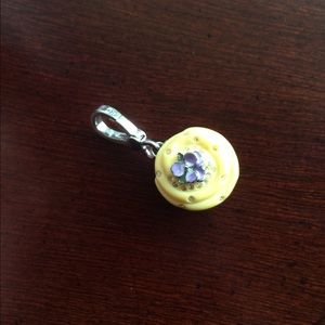 juicy couture cupcake charm