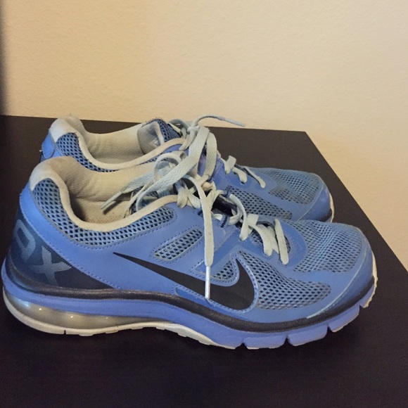 Nike shoes size 9