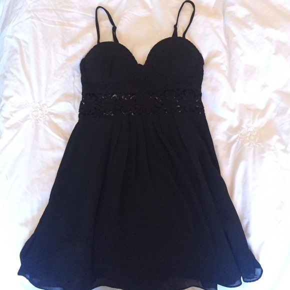 Millau size small dress - Picture 2 of 2