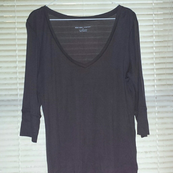 Quarter sleeve shirt