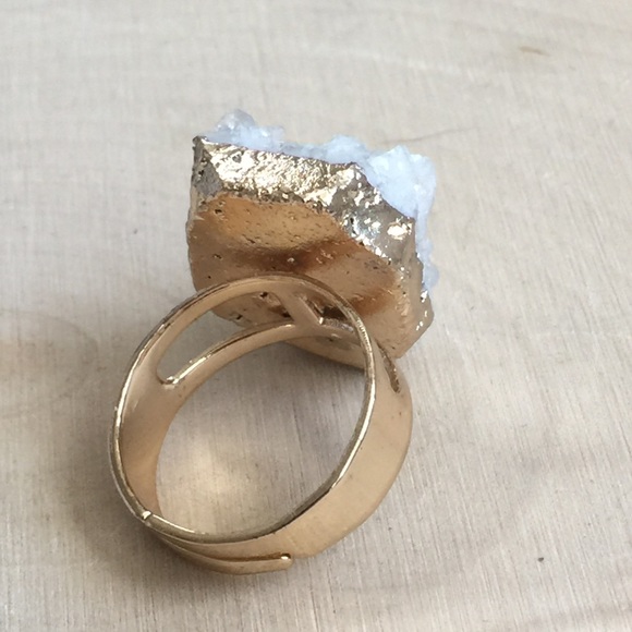🚫SOLD🚫 Clear Quartz Gold Adjustable Ring - Picture 4 of 4