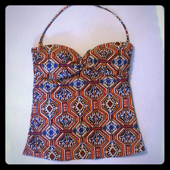 Jessica Simpson tankini bathing suit