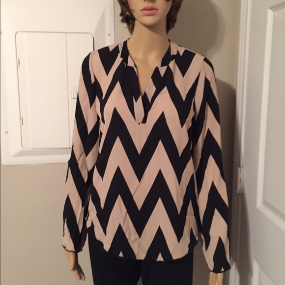 BALTIC black and taupe chevron blouse - Picture 2 of 7