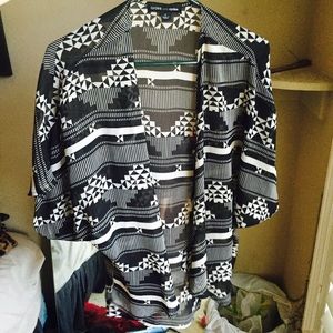 Aztec print flowy kimono