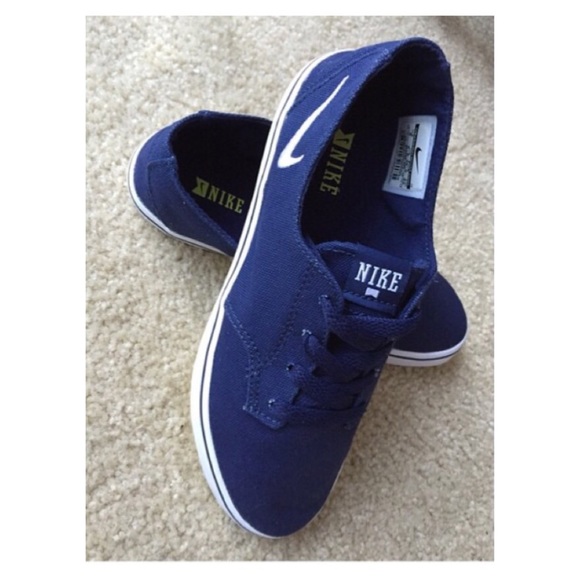Nike Shoes - 💗 Reserved For liamariee 💗 | Blue Nikes