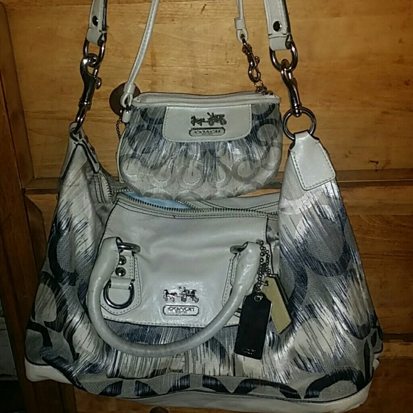 Handbag n wristlet