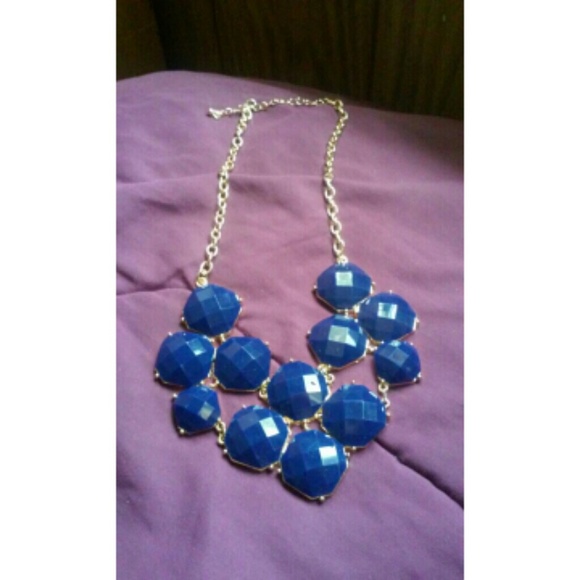 Forever21  navy blue and gold necklace
