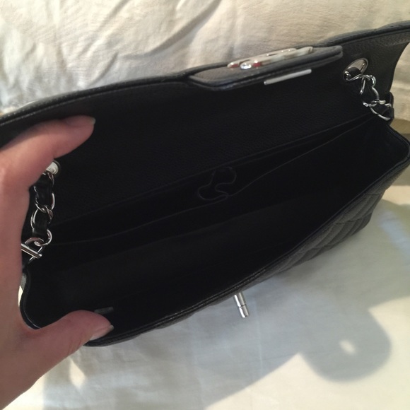 **SOLD**Chanel Classic Caviar East West Flap - Picture 3 of 4