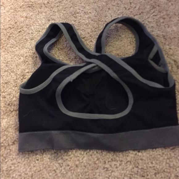 ⚡️ SALE 2 for 15 ⚡️Black padded exercise bra. - Picture 4 of 4