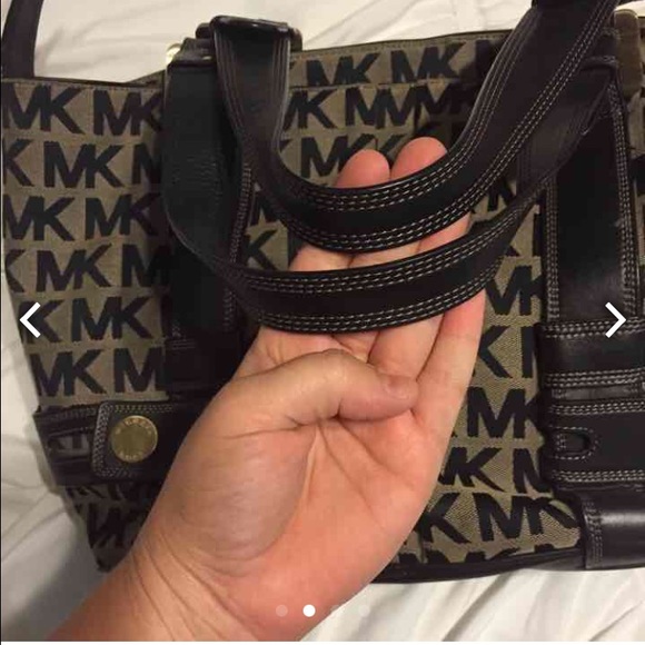 Michael Kors large canvas handbag - Picture 2 of 4