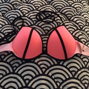 VS bikini top BNWT
