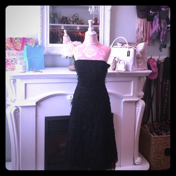 BCBGMAXAZRIA BLACK RUFFLE DRESS