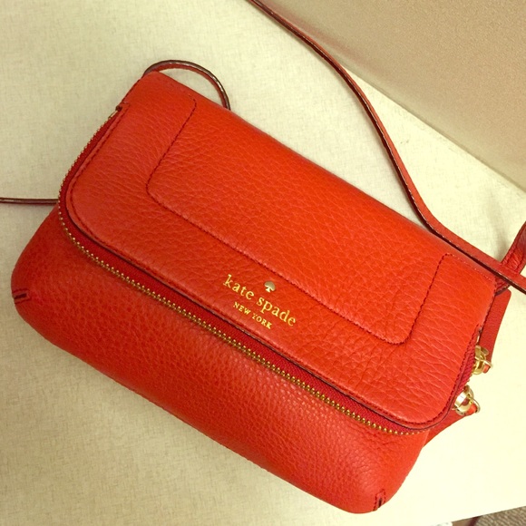 Brand new with tags Kate spade purse(no trade)