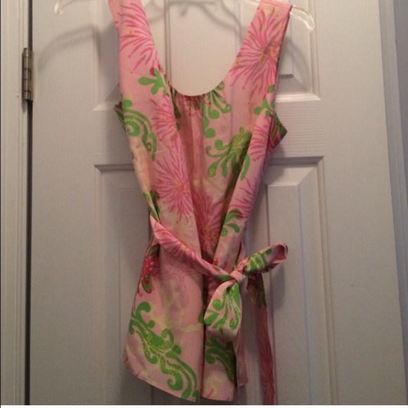 Lilly Pulitzer top size 4
