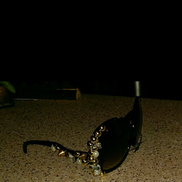 Blinged Out Glasses - Picture 2 of 3