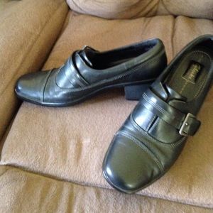 Clarks Artisan Shoes Size 10