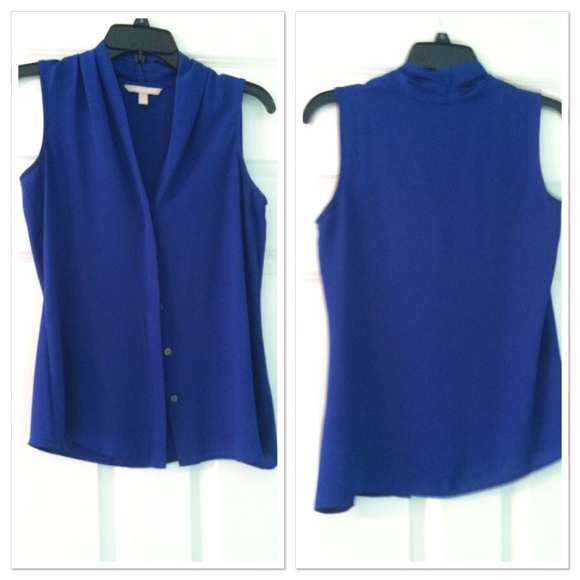 Sleeveless button up shirt