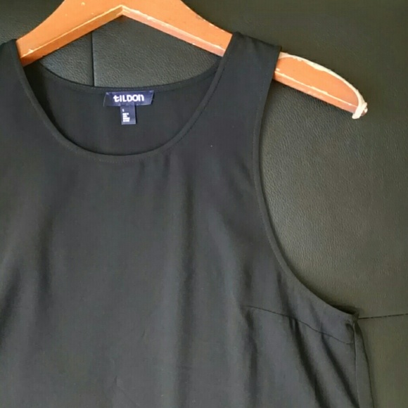 [BUNDLED]✨HP✨ TILDON racerback black shift dress - Picture 2 of 4