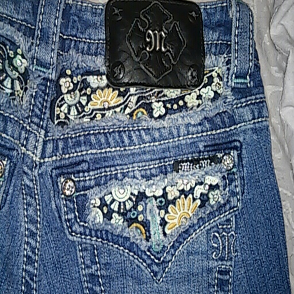 Miss Me Shorts Size 26
