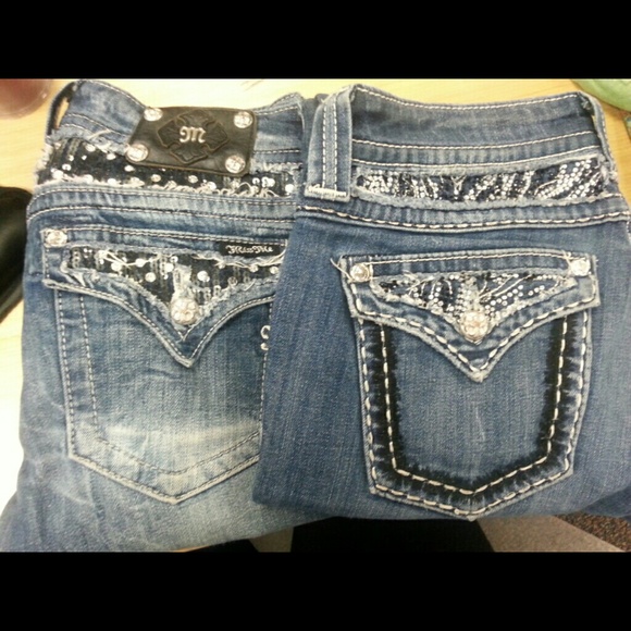 2 Miss Me Jeans size 29