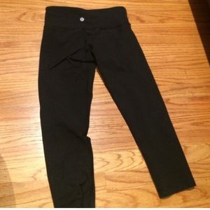 Lulu cropped leggings