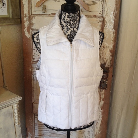 KC white vest