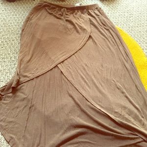 🔴SOLD🔴 Brown high/low