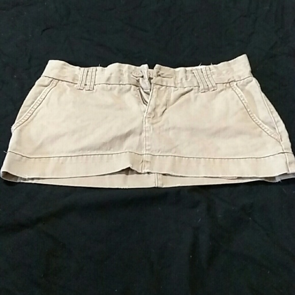 Mini skirt - Picture 2 of 2