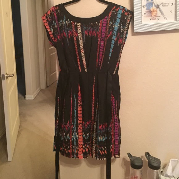 Cute multicolored dress. Negotiable price!