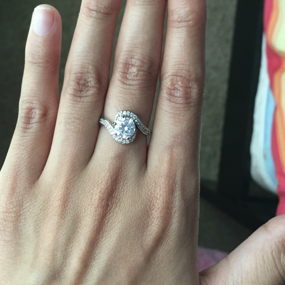 Cocktail ring